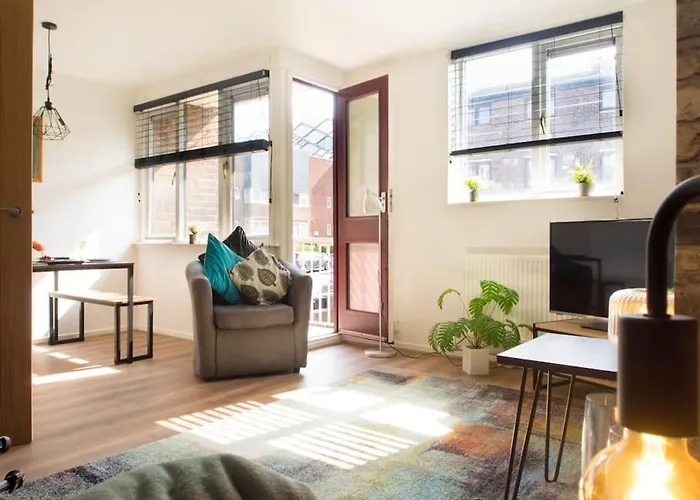 Diamond House - 3 Bedroom House