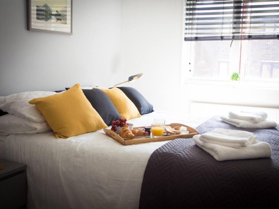 Diamond House - 3 Bedroom House * Sheffield