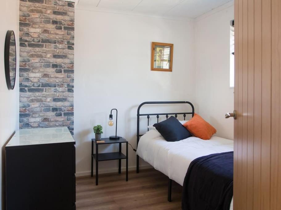 Diamond House - 3 Bedroom House Sheffield